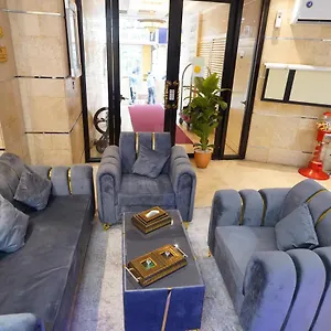 2* Hotel Cube